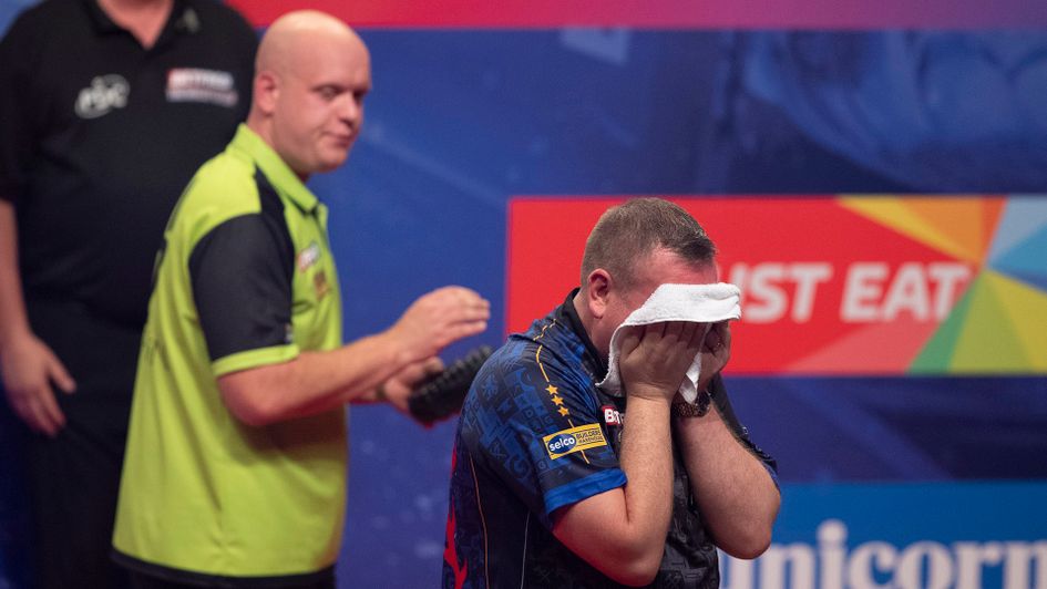 Glen Durrant defeated Michael van Gerwen (Picture: Lawrence Lustig/PDC)