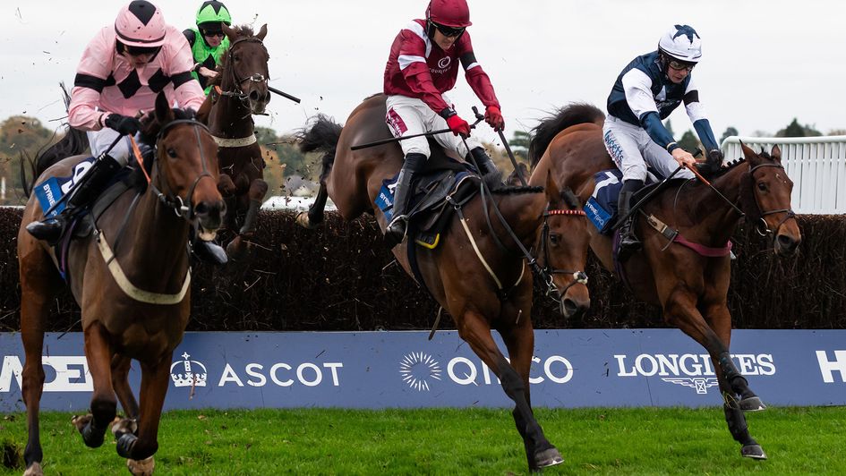 Martator (far right) swoops late to win at Ascot