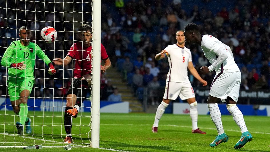 Folarin Bagolun scores for England Under-21s.