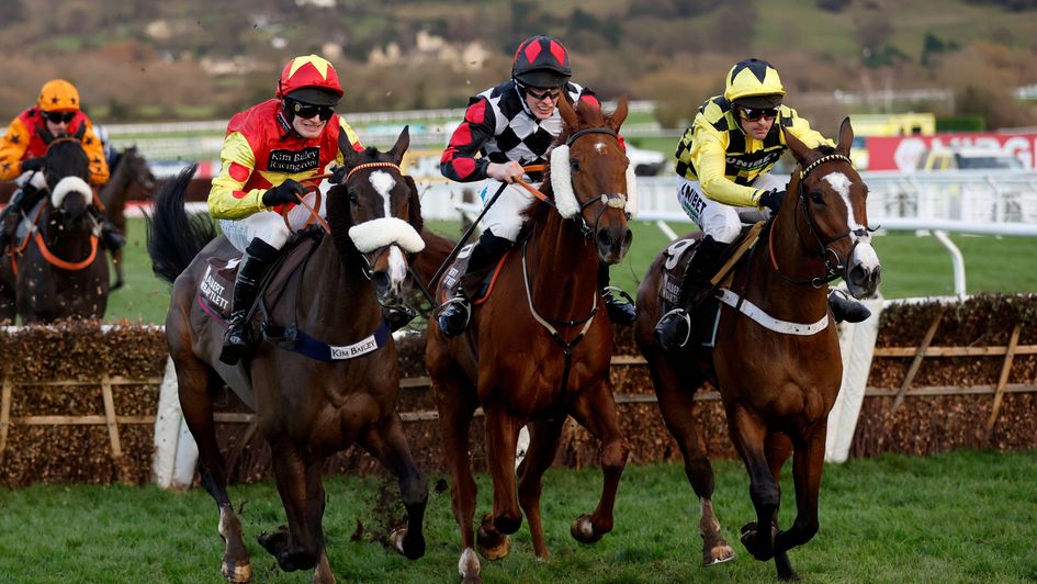 Shanagh Bob (right) begins to get on top