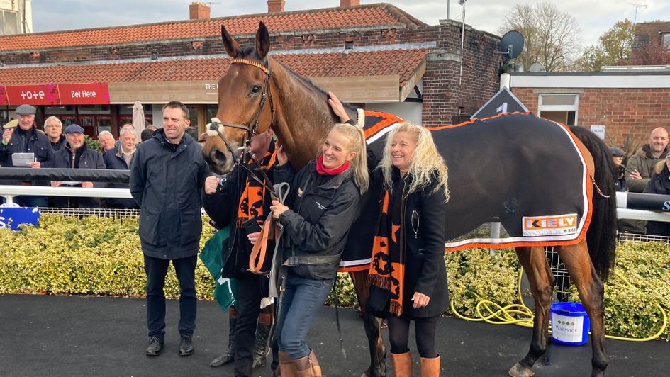 Do Your Job pictured after winning at Warwick