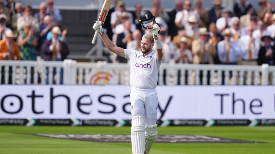 Gus Atkinson celebrates his Lord's hundred