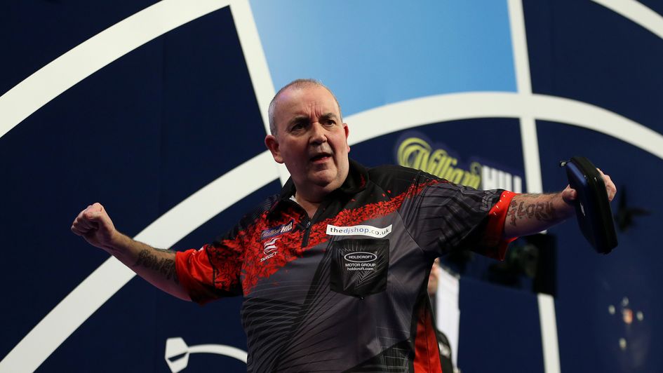 Phil Taylor cruised into the next round 