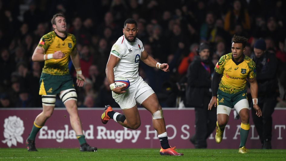 Joe Cokanasiga (centre) scores against Australia