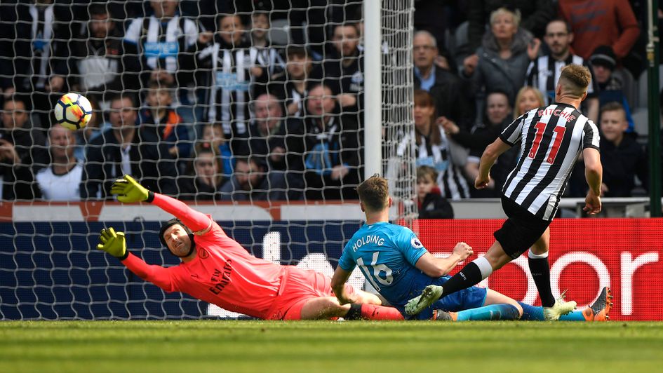 Newcastle's Matt Ritchie scores v Arsenal