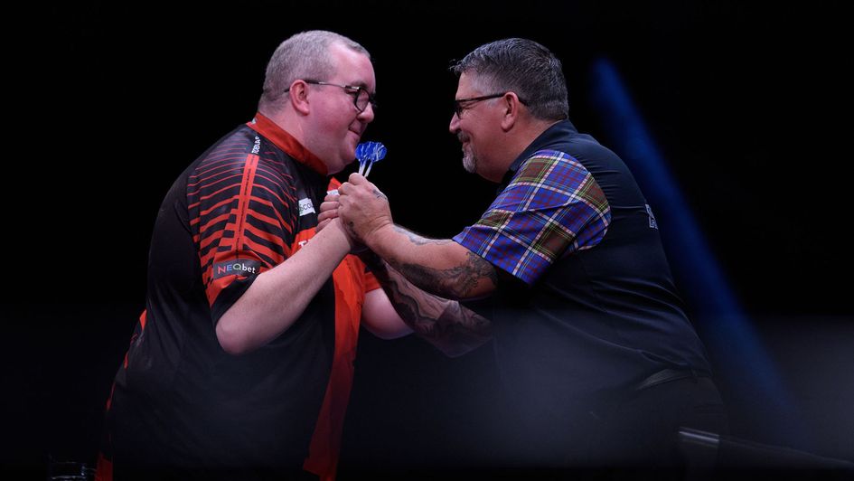 Stephen Bunting and Gary Anderson (Picture: Kelly Deckers/PDC)