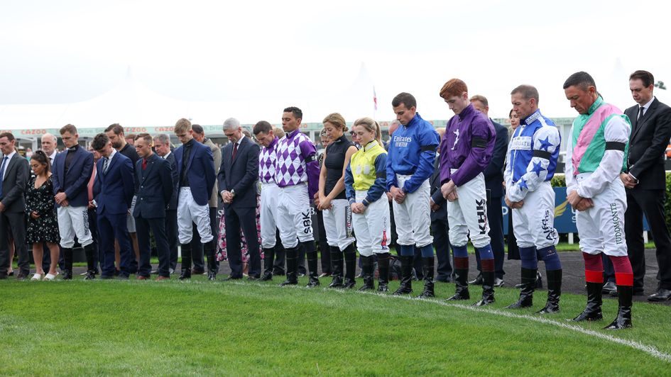 Racing pays its respects at Doncaster