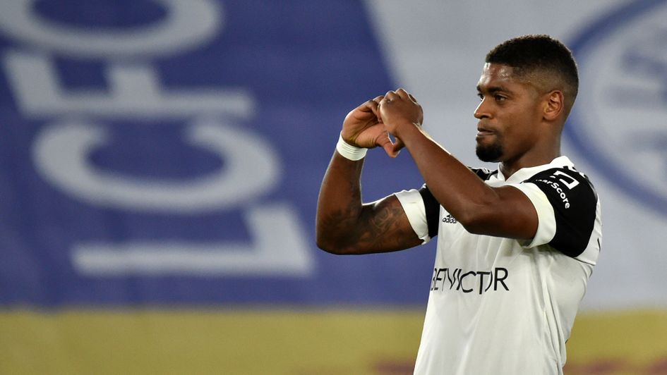 Ivan Cavaleiro celebrates after scoring his penalty against Leicester