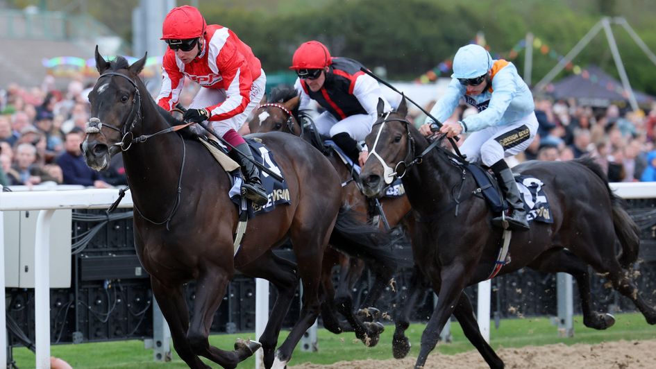 Berkshire Whisper wins under Oisin Murphy