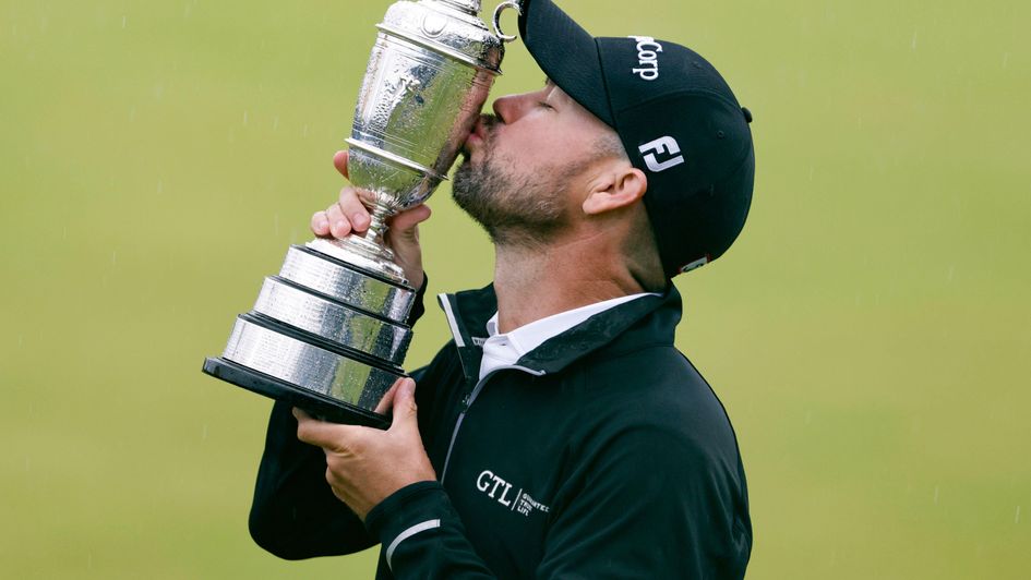 Brian Harman kisses the Claret Jug