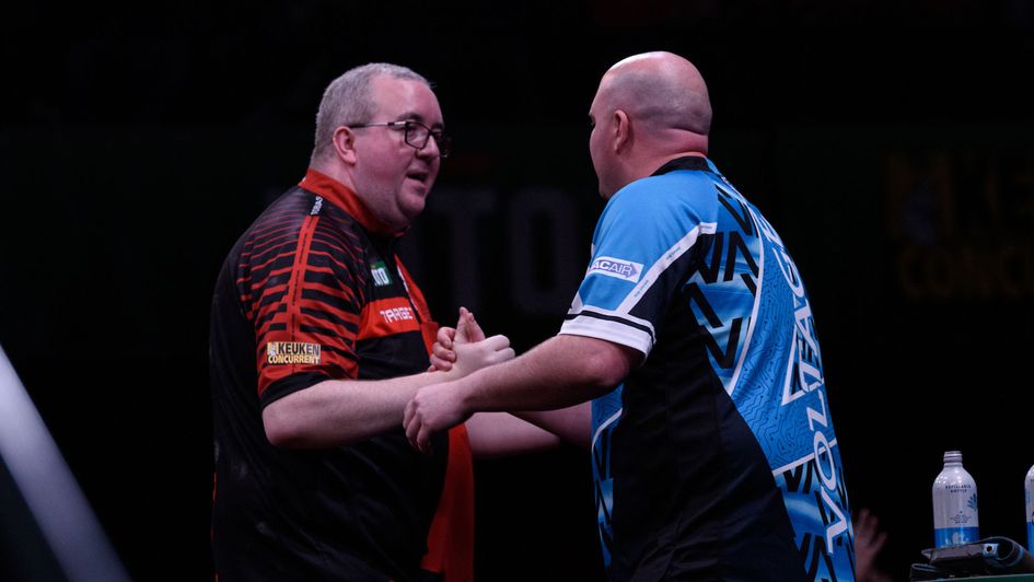 Rob Cross and Stephen Bunting (Picture: Kelly Deckers/PDC)