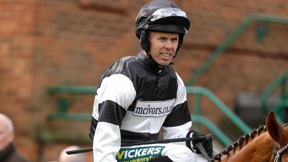 Graham Lee riding at Thirsk (credit: Thirsk Racecourse)