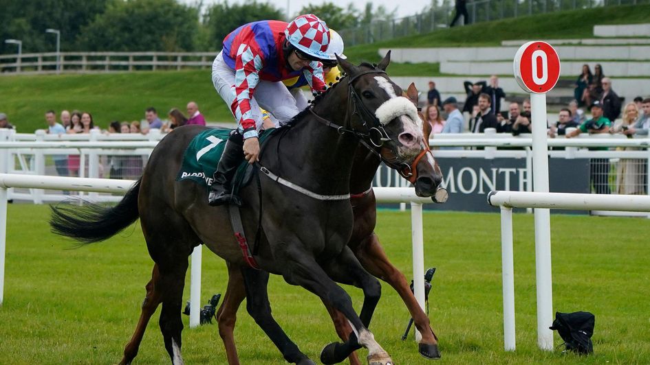 Strike Red lands a valuable pot at the Curragh