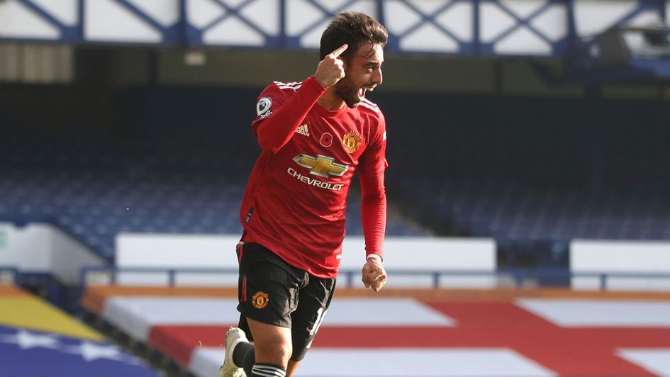 Manchester United's Bruno Fernandes celebrates his equaliser at Everton