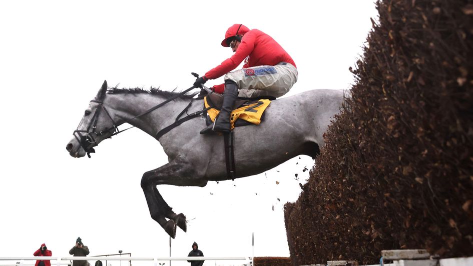 L'Eau Du Sud winning the Henry VIII