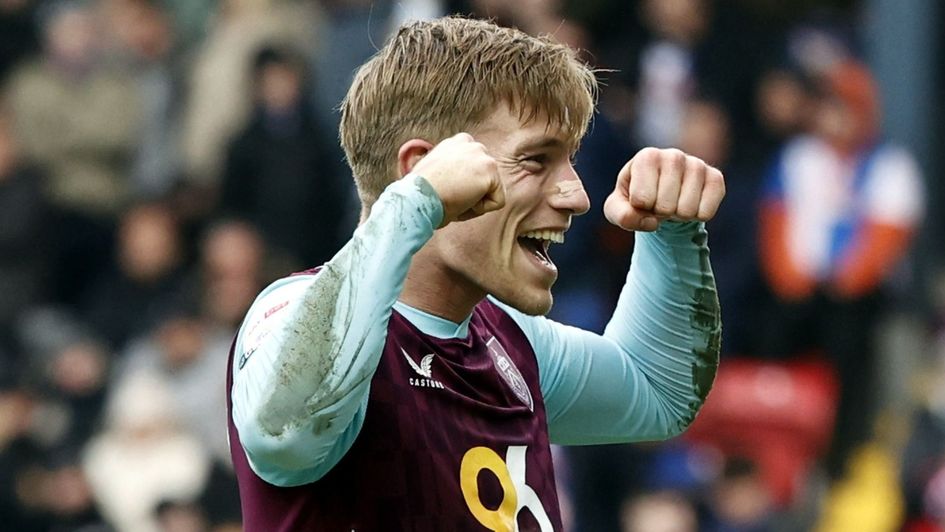 Zian Flemming scores for Burnley