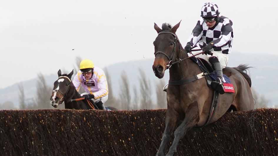 Drovers Lane jumps with aplomb for Sean Bowen