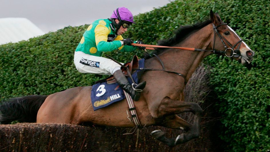 Kauto Star and Mick Fitzgerald win the Tingle Creek