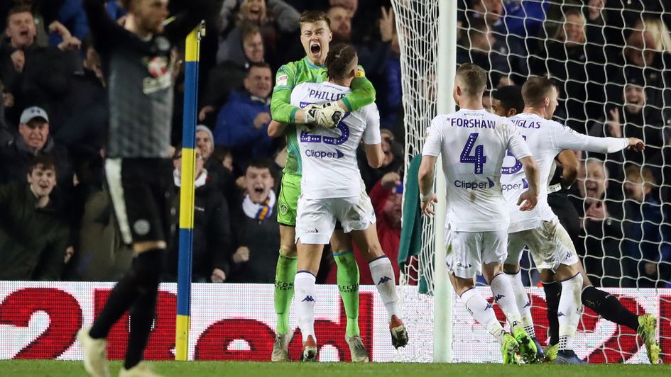 Leeds celebrate Bailey Peacock-Farrell's late penalty save against Reading