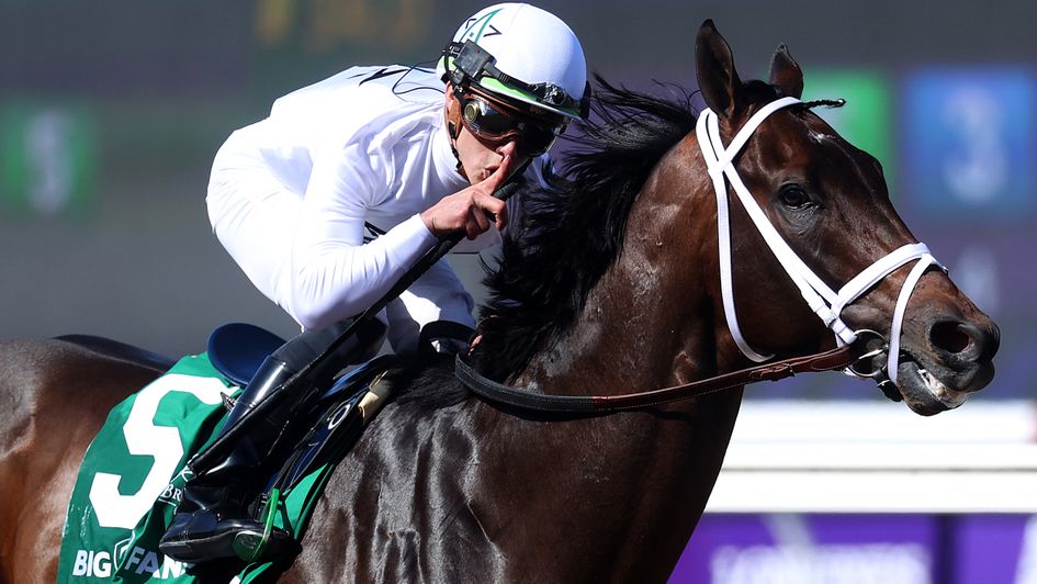 Life Is Good wins the Breeders' Cup Dirt Mile