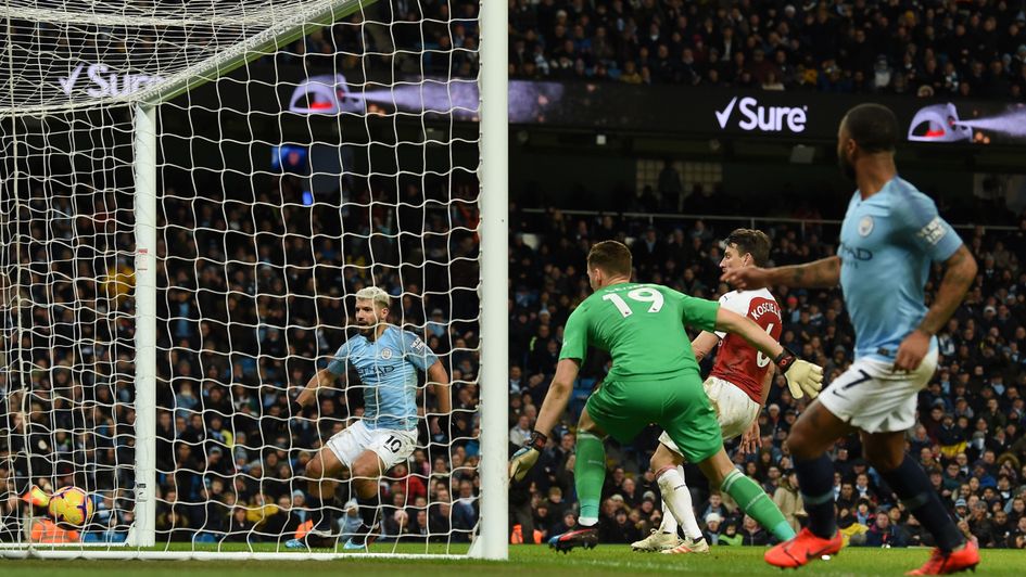 Sergio Aguero doubles Manchester City's tally against Arsenal