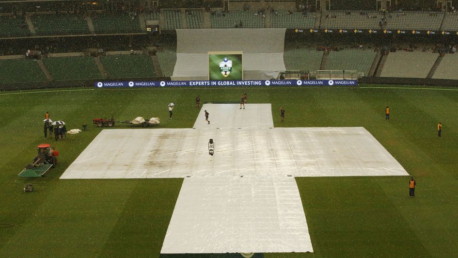 Rain forced an early close on day four at the MCG