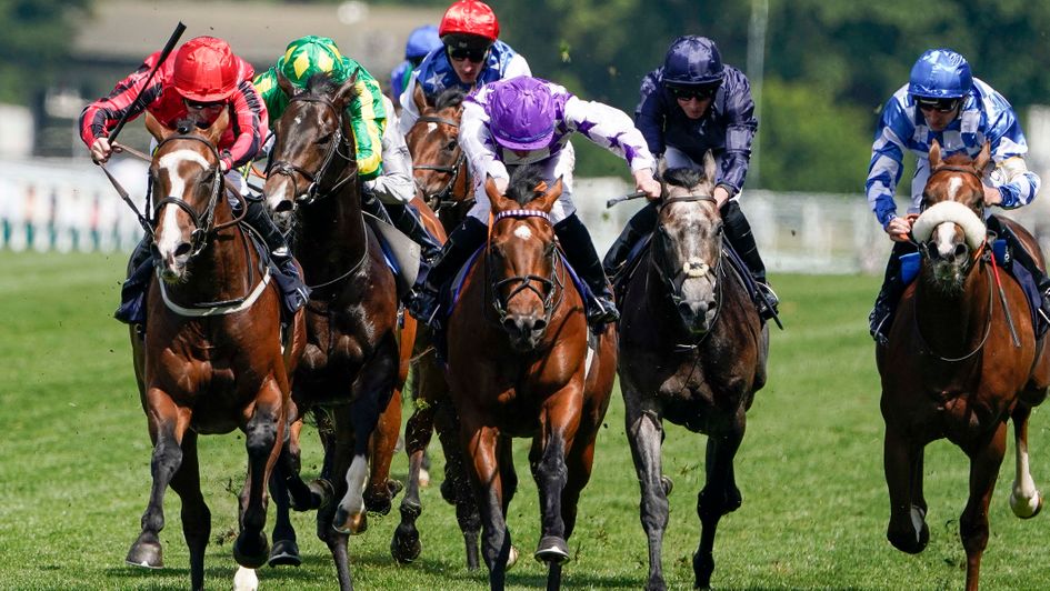 The Ridler (left) wins under Paul Hanagan