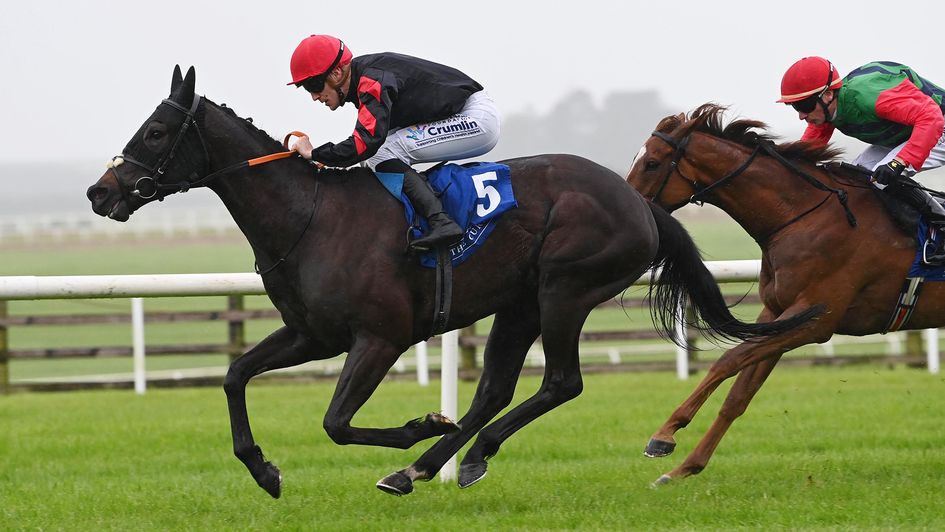 Ocean Jewel and Billy Lee winning the Lanwades Stud Stakes