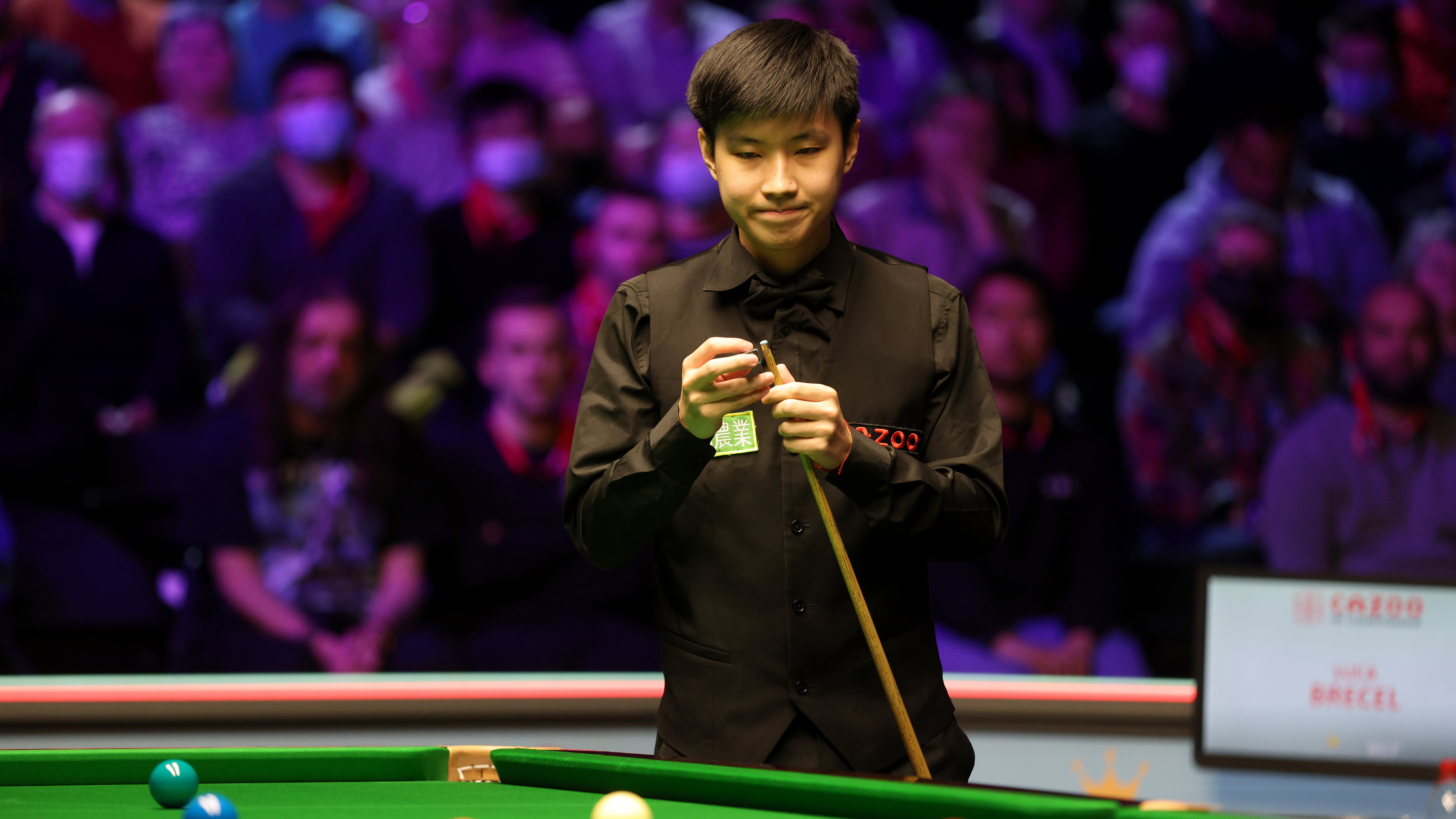 Zhao Xintong stormed to the UK Championship title